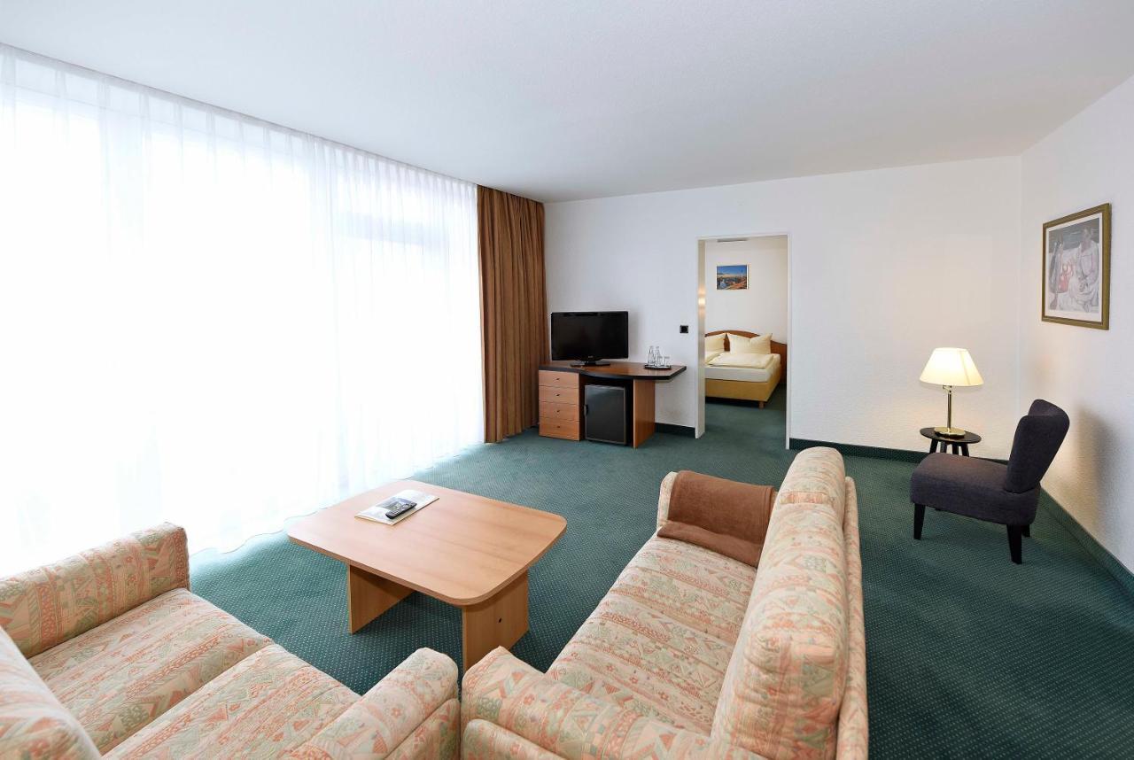 Eisenhüttenstadt Lat Hotel & Apartmenthaus Berlin מראה חיצוני תמונה