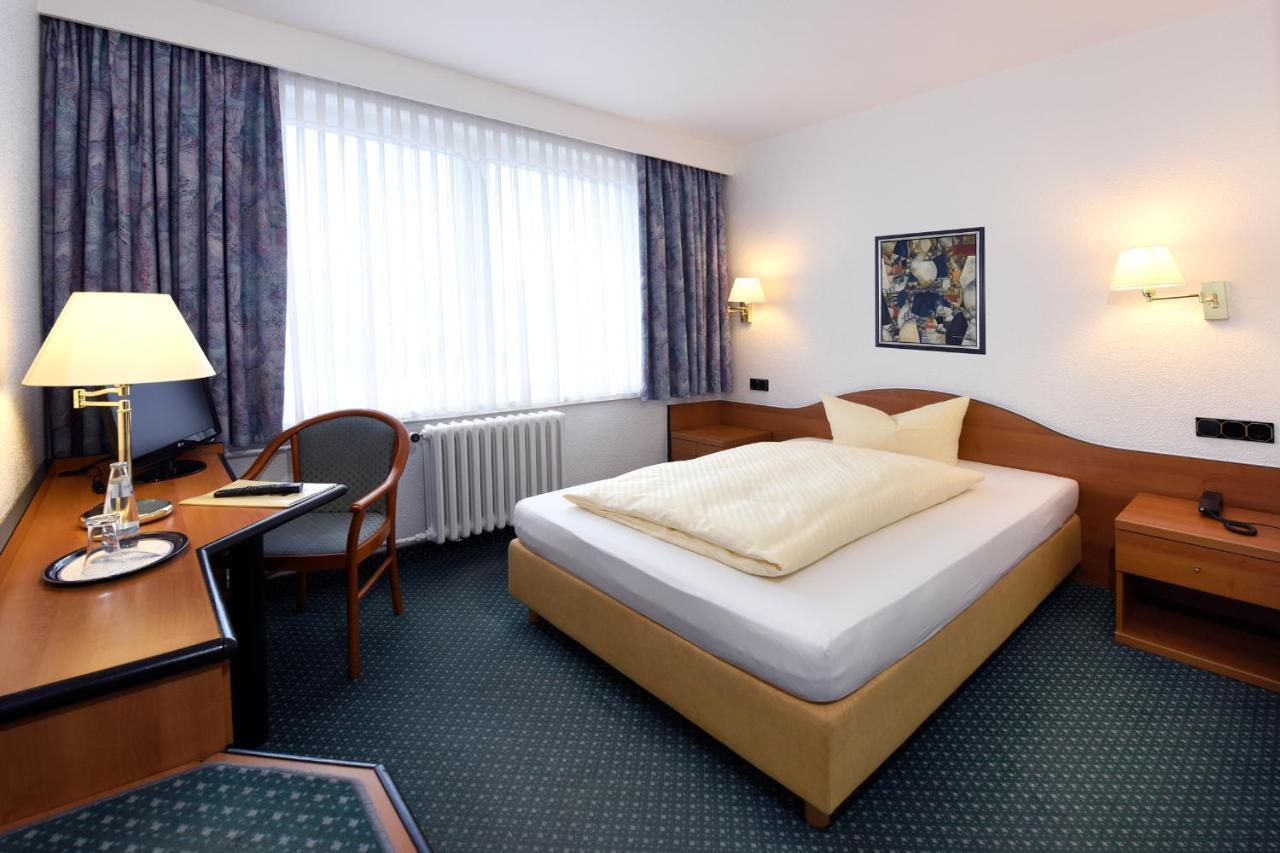 Eisenhüttenstadt Lat Hotel & Apartmenthaus Berlin מראה חיצוני תמונה
